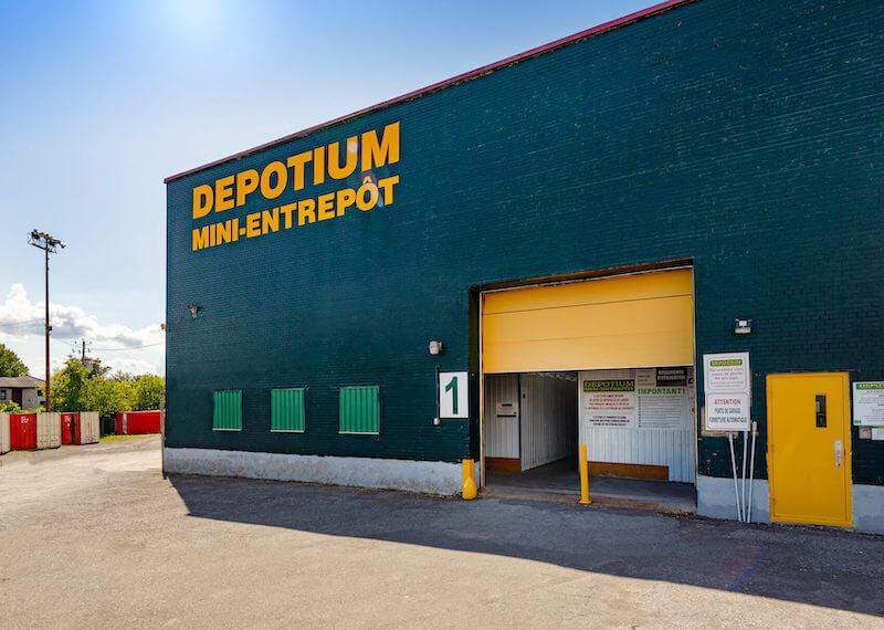 Depotium Mini-Entrepôt – Longueuil, située au 1819, rue Montcalm, a la solution d'entreposage qu'il vous faut. Réservez dès aujourd’hui!