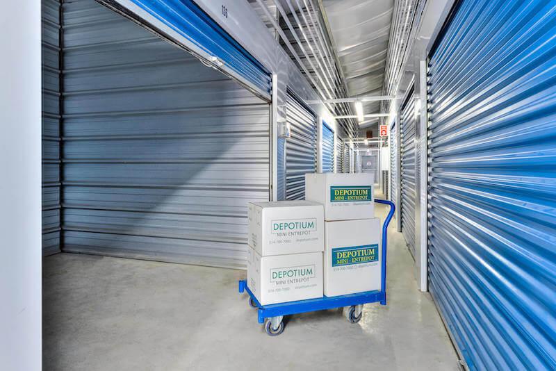 Rent Vaudreuil-Dorion storage units at 3550 Boul de la Cite des Jeunes. We offer a wide-range of affordable self storage units and your first 4 weeks are free!