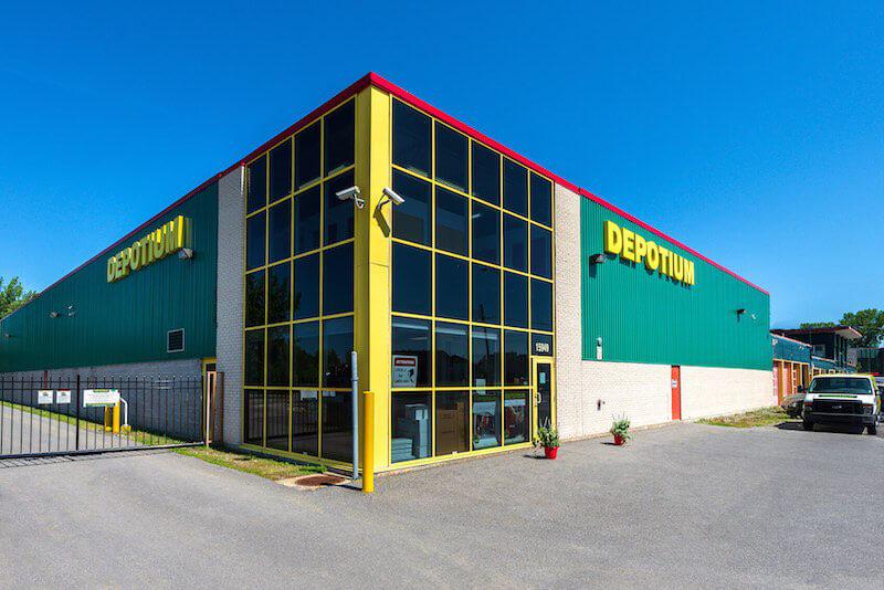 Depotium Mini-Entrepôt – Pointes-aux-Trembles, située au 15949, rue Sherbrooke Est, a la solution d'entreposage qu'il vous faut. Réservez dès aujourd’hui!