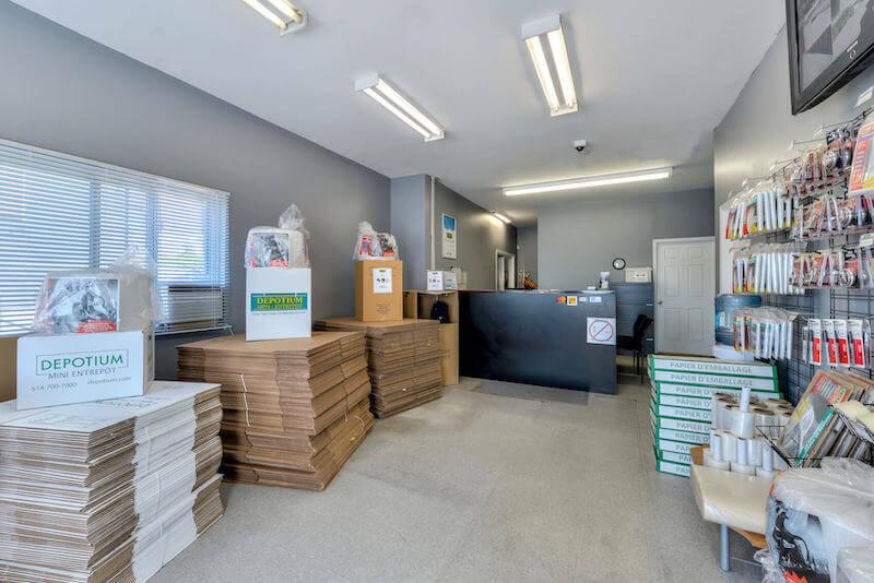 Rent Candiac storage unit at 2 Rue Radisson. We offer a wide-range of affordable self storage units and your first 4 weeks are free!
